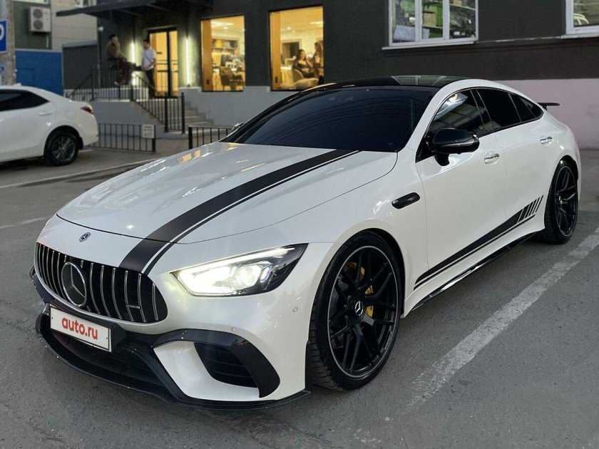 Mercedes benz amg gt 63