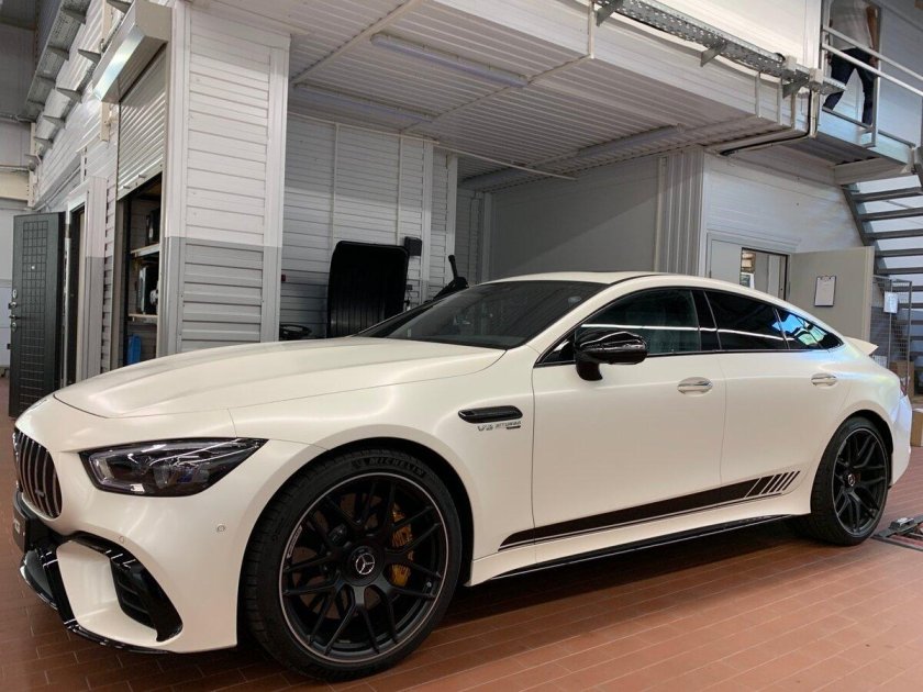 Mercedes Benz AMG gt 63