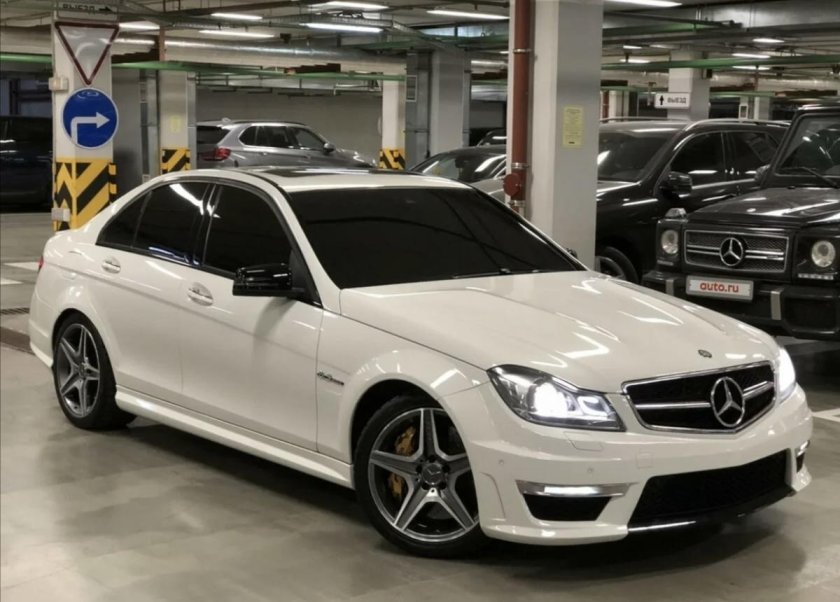 Мерседес w204 AMG