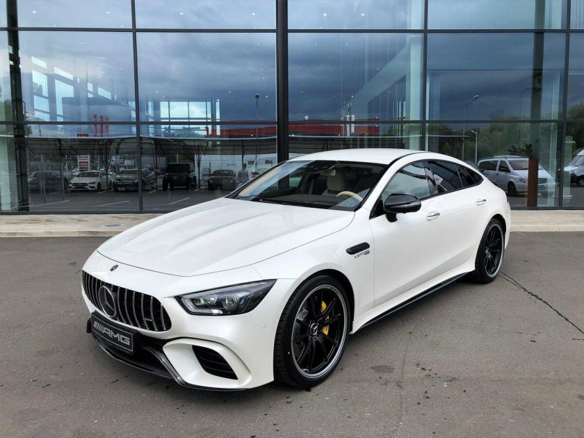 Mercedes AMG gt 63 s белый