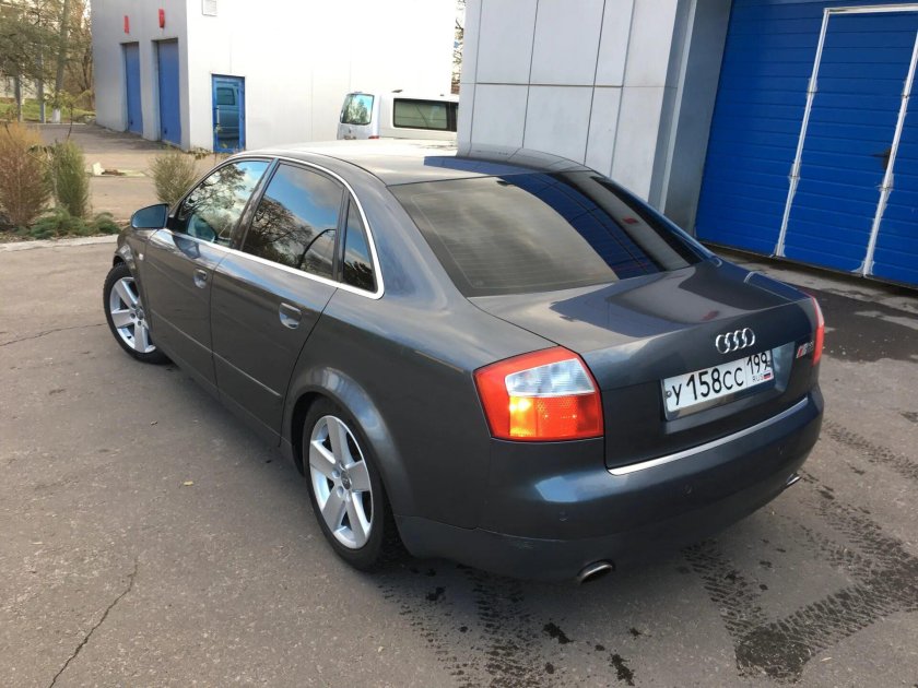 Ауди а4 2000