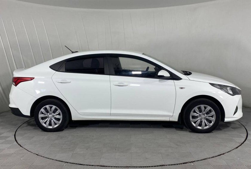 Хендай солярис 2021