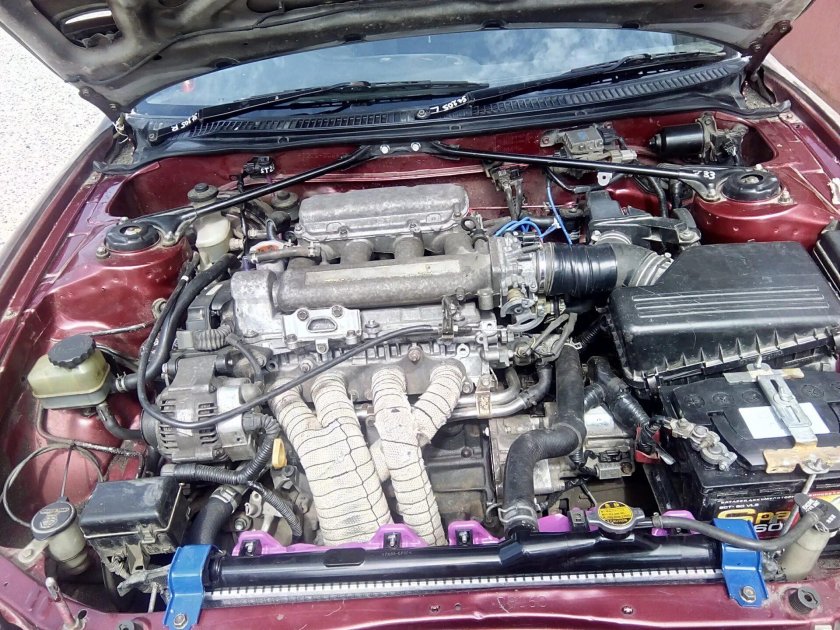 Тойота Селика мотор