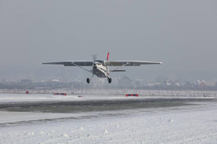 Узга самолет ЛМС-901 "Байкал