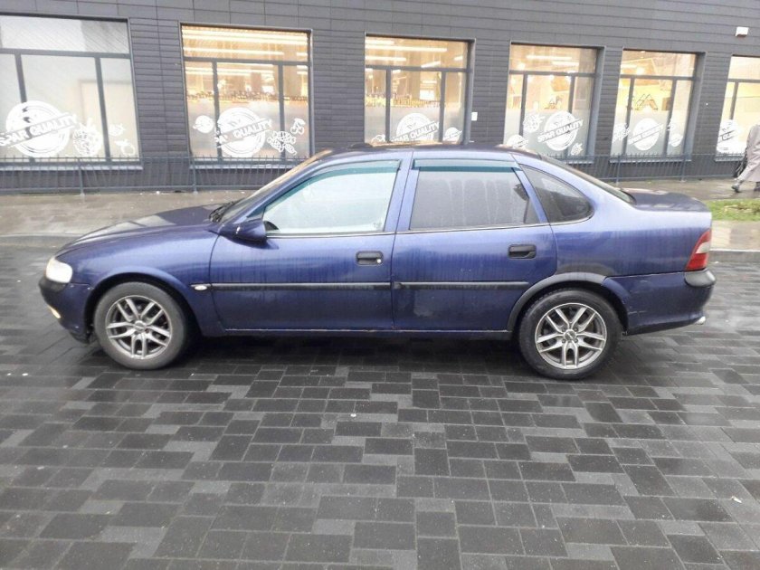 Опель вектра 1.6 1997