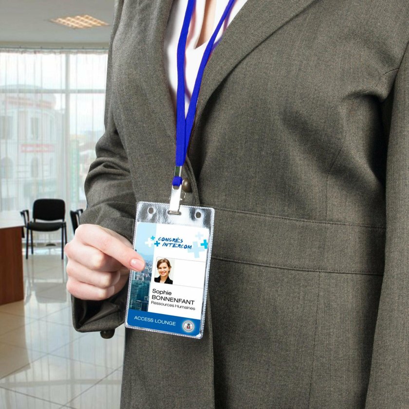 • Бейдж вертикальный ДПС 87*120мм