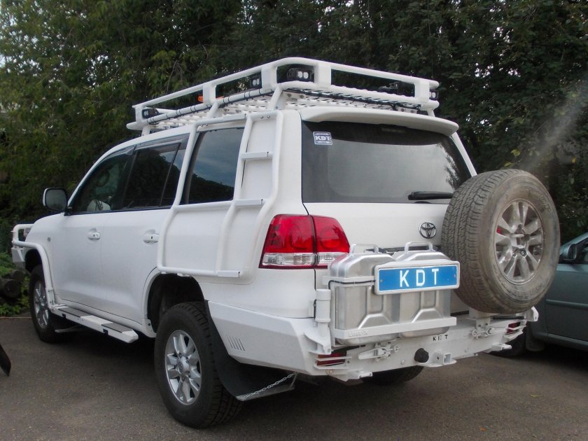 Toyota Land Cruiser 200 экспедиционник