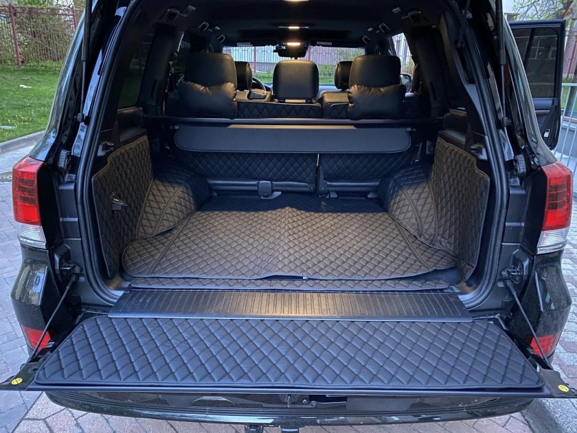Toyota Land Cruiser багажник