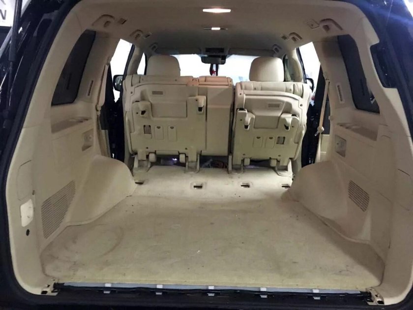 Toyota Land Cruiser 200 багажник