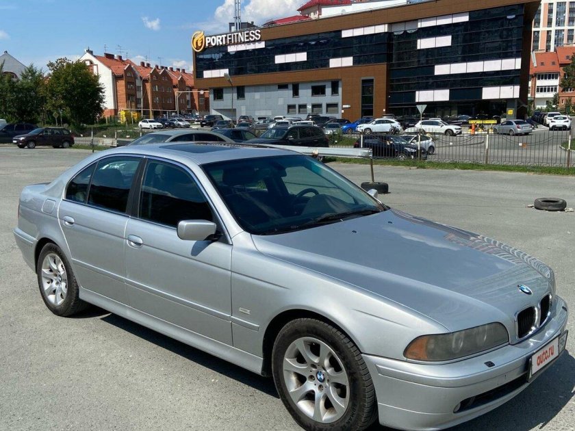 Бмв 525i 2003