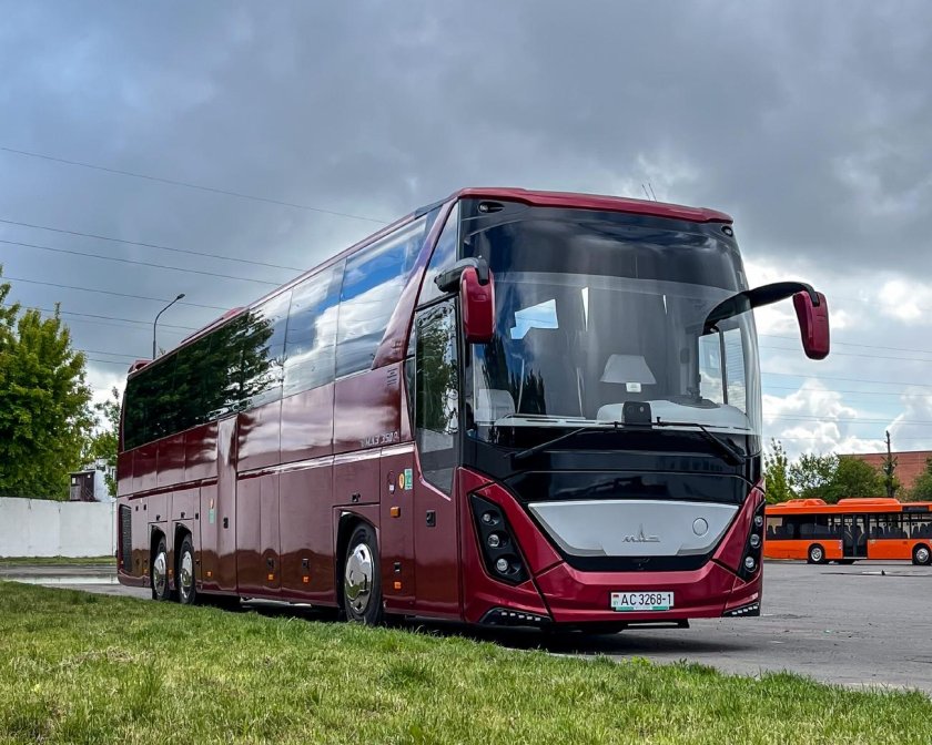 Автобус neoplan tourliner