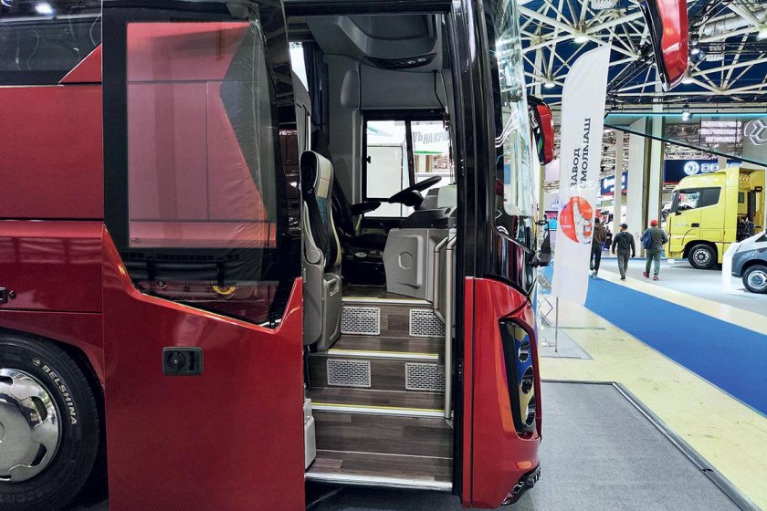 Новые автобусы маз