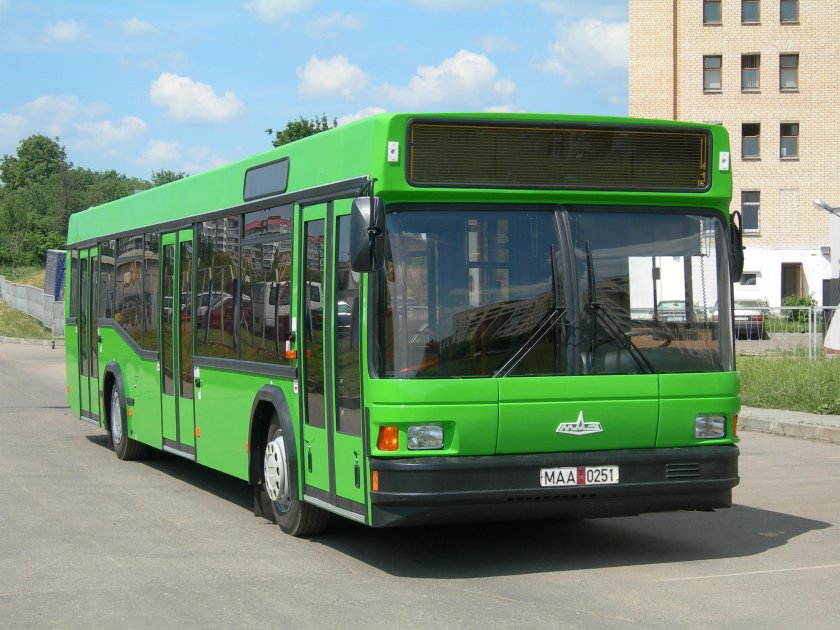 МАЗ 303