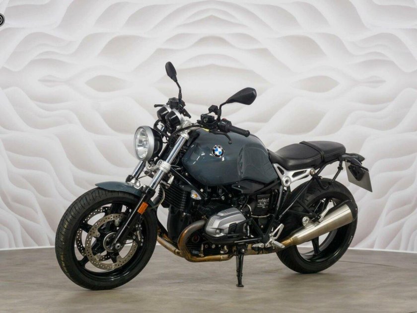 Мотоцикл bmw