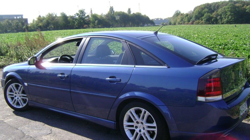 Опель Вектра хэтчбек 2008