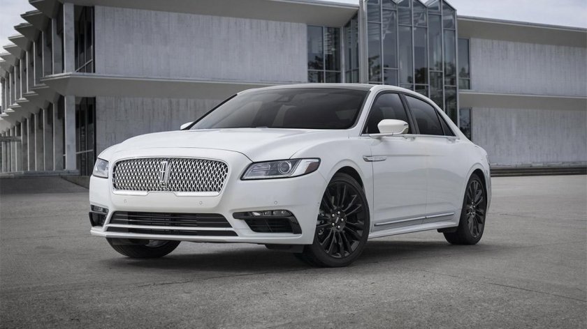 Машина Линкольн Континенталь 2020