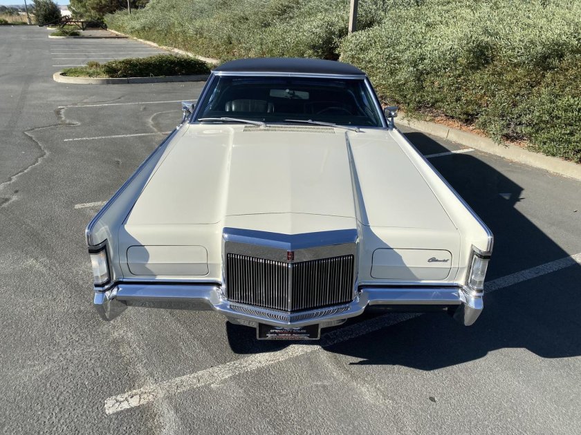 Lincoln Continental 1969