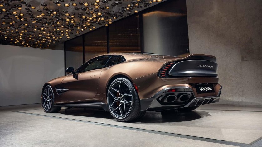 Новый астон мартин
