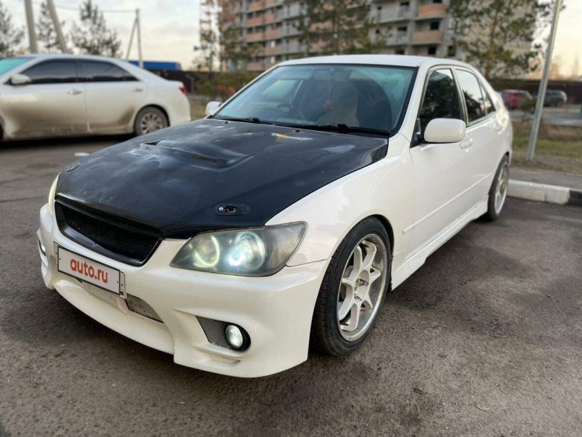 Тойота Альтеза 2001