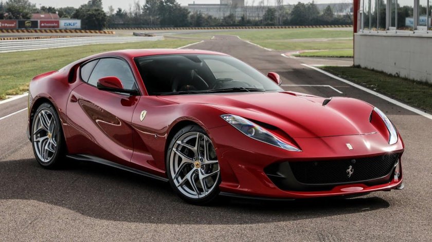 812 superfast ferrari