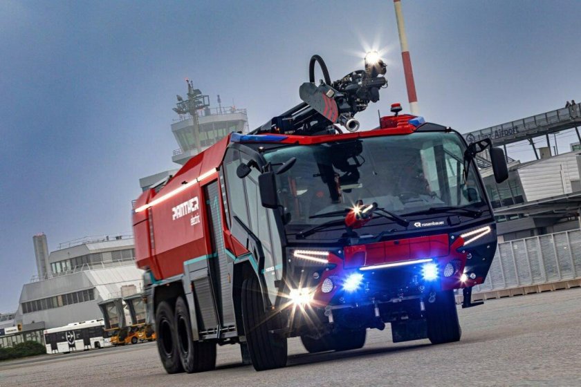 Пожарная машина rosenbauer panther