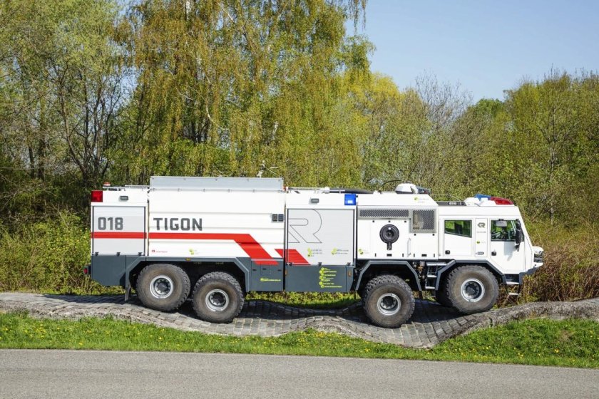 Аэродромный пожарный автомобиль Rosenbauer