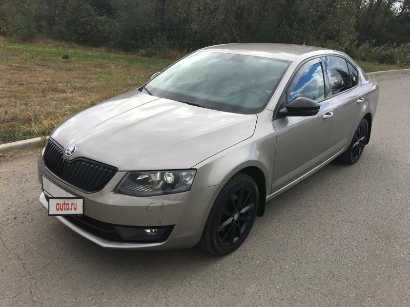 Skoda Octavia a7 бежевая