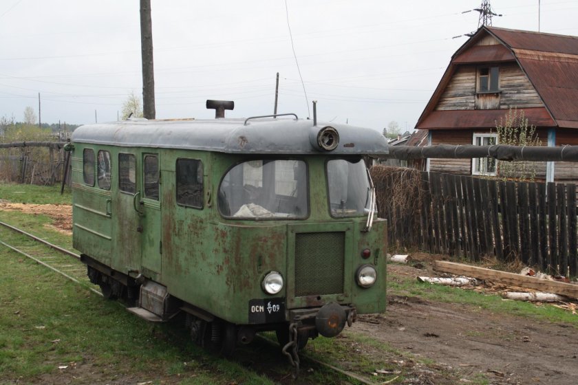 Узкоколейная дрезина пд1