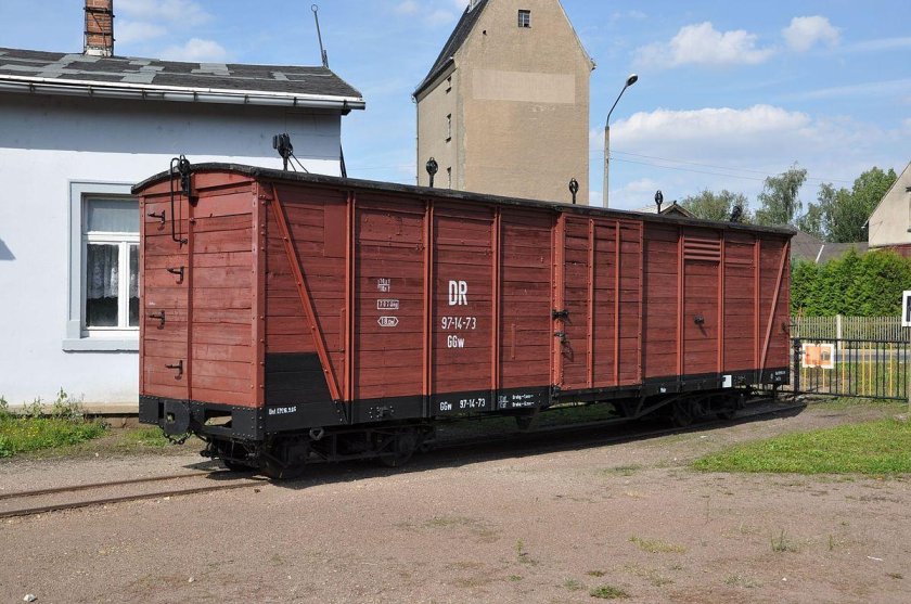 Крытый вагон УЖД