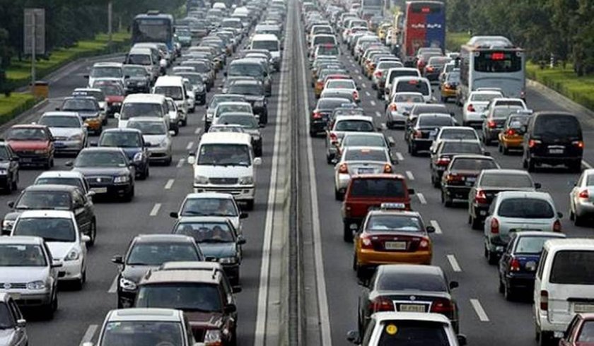 Правостороннее движение машин