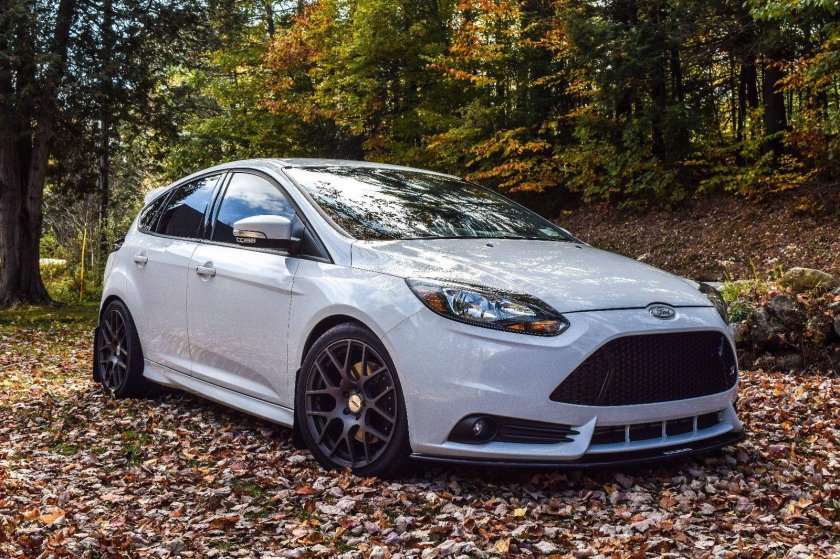 Ford Focus 3 St белый