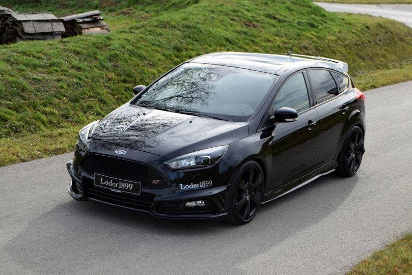 Ford Focus 3 Black Tuning