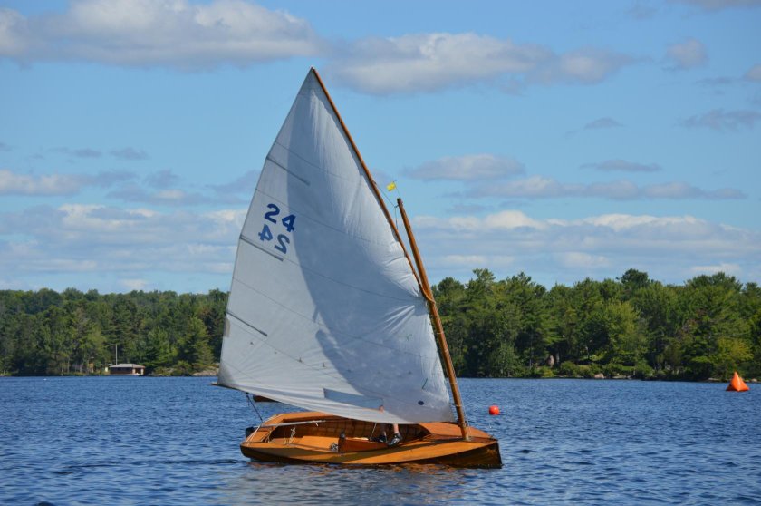 Швертбот КЭТБОТ