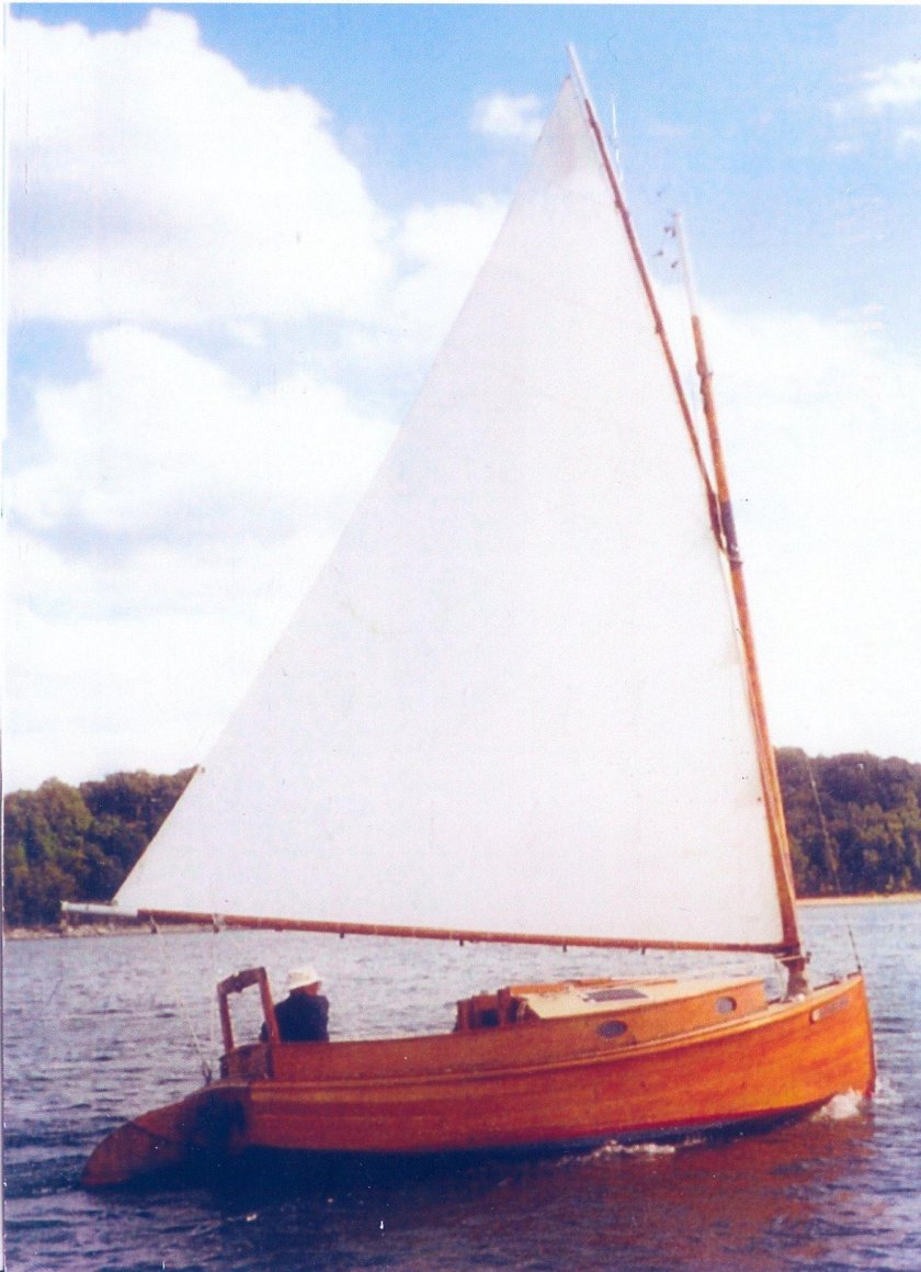 Швертбот КЭТБОТ