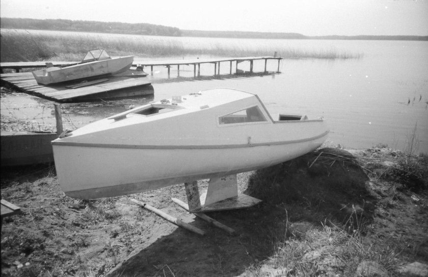 Крейсерский швертбот \ марина\