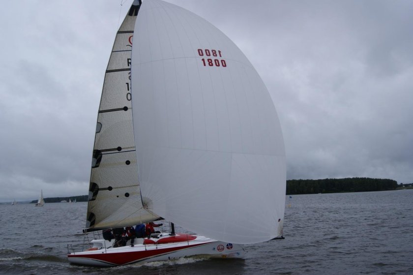 Яхта ракета 670