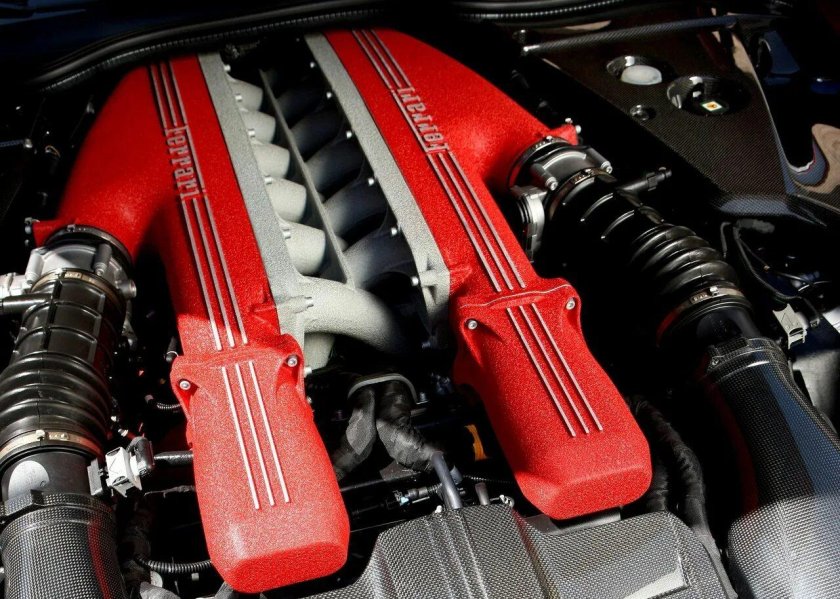 Ferrari v12