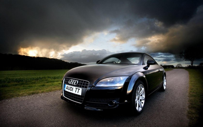 Ауди ТТ черная