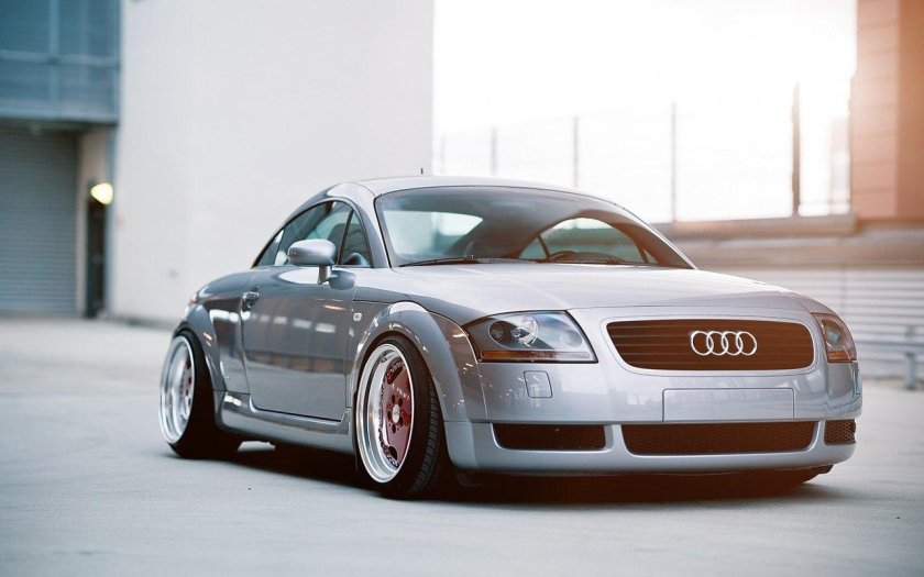 Audi TT 8j stance