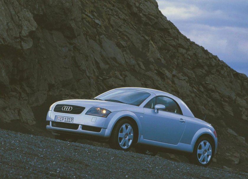 Ауди ТТ 2000 родстер