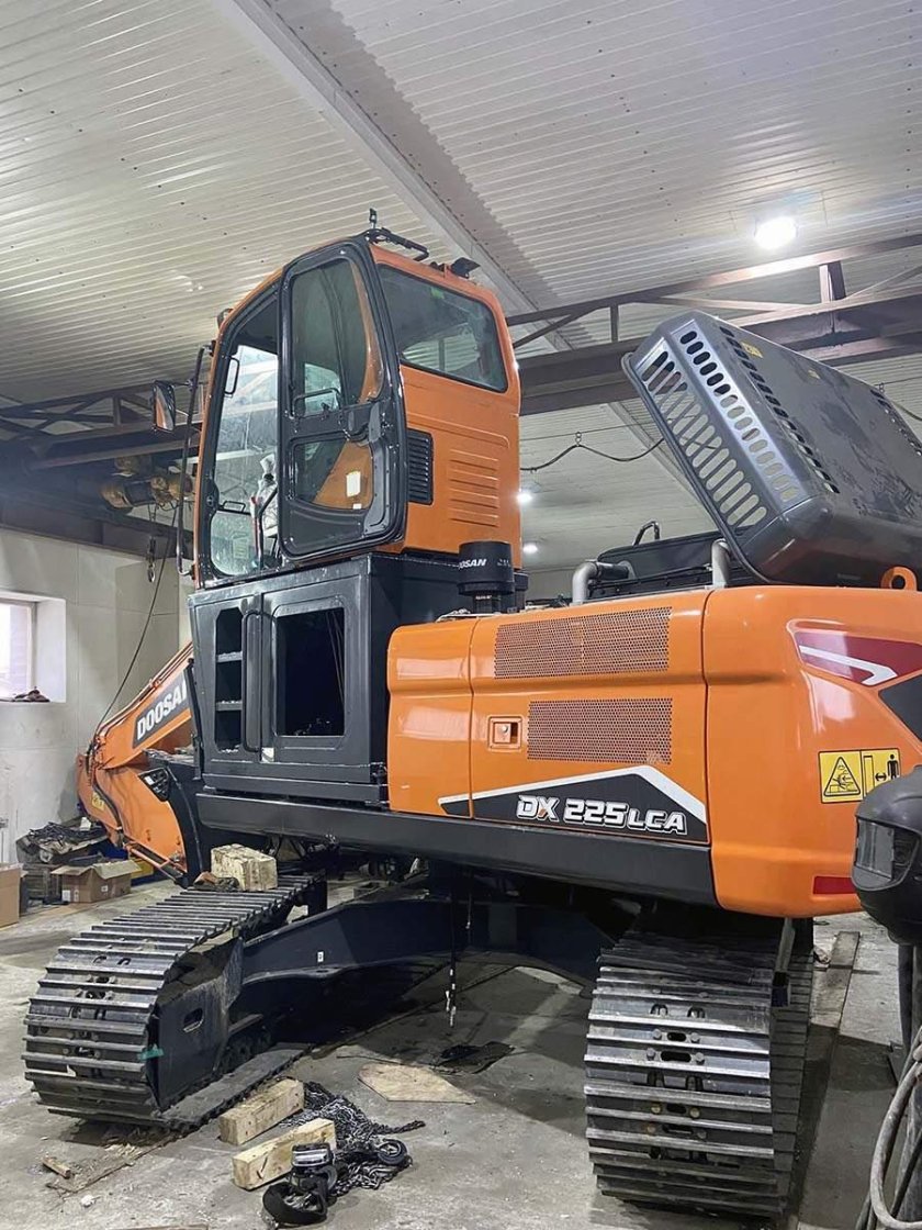 Гусеничные экскаваторы