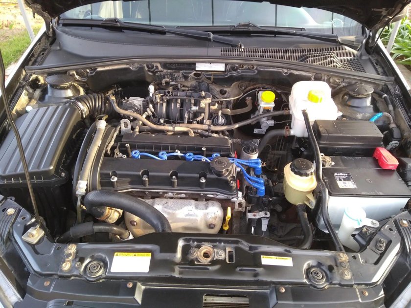 Подкапотное Лачетти 1.6