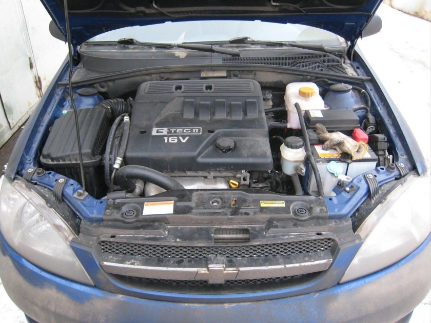 Lacetti 1.6 под капотом