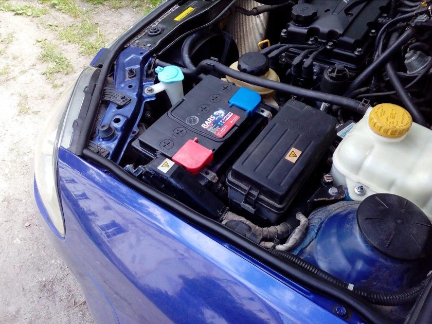 Подкапотное пространство Лачетти