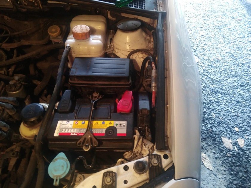 Chevrolet Lacetti моторный отсек