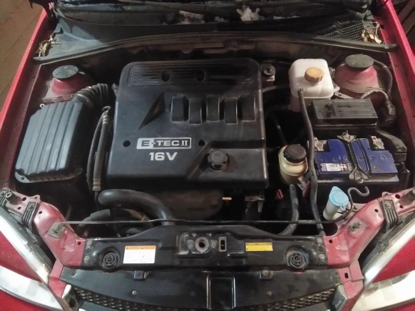 Воздушный фильтр Шевроле Лачетти 1.6