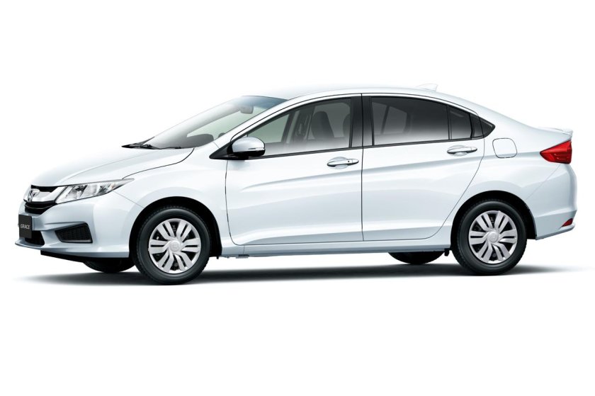Honda Grace Hybrid