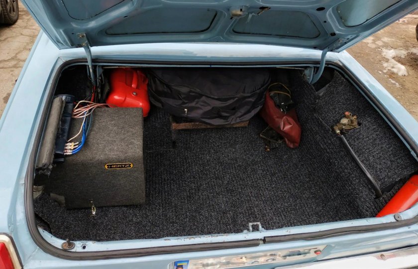 ГАЗ 24 багажник