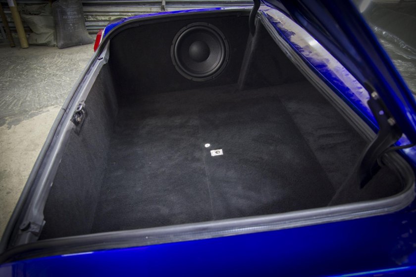 Фальшпол багажник Волга 31105