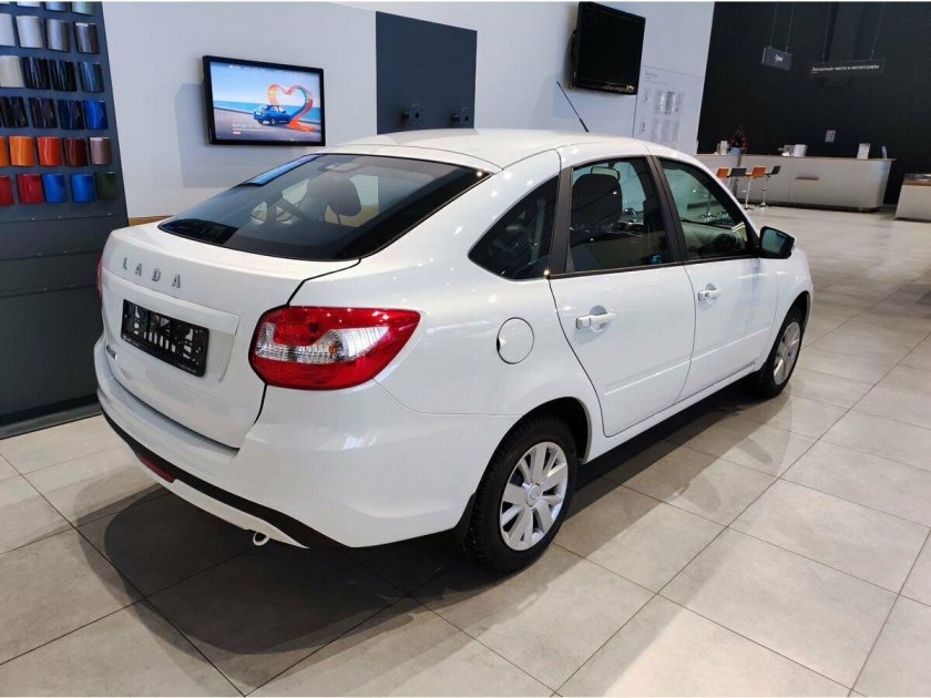 Лада Гранта лифтбек 2024